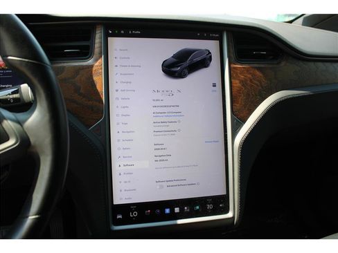 Used 2018 Tesla Model X 75D AWD/4WD image 20