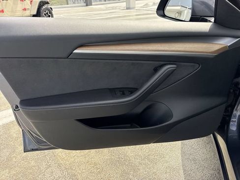 Used 2023 Tesla Model 3 Standard Range RWD image 13