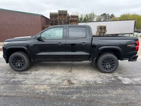 New 2026 Chevrolet Colorado W/T w/ WT Custom Package AWD/4WD image 5