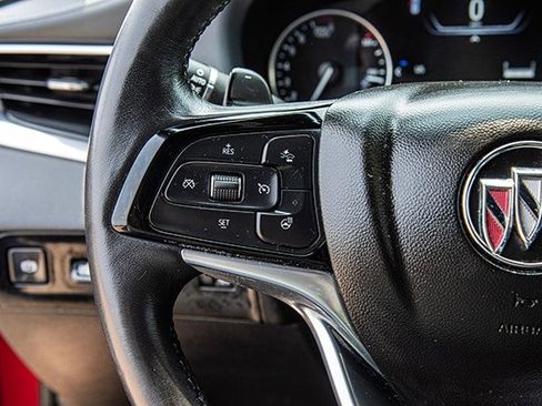 Used 2024 Buick Enclave Premium image 9