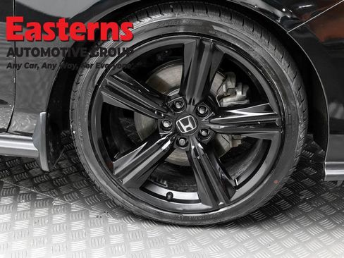 Used 2025 Honda Accord Sport image 30