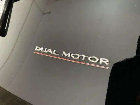 Used 2023 Tesla Model Y Performance image 81