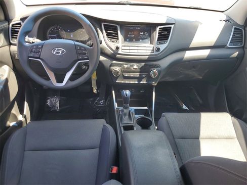 Used 2018 Hyundai Tucson SEL image 9