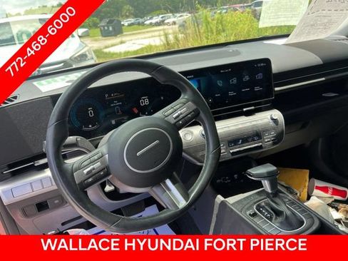 Used 2025 Hyundai Kona SEL FWD image 22