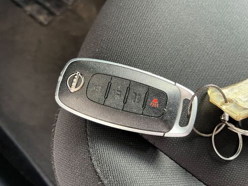 Used 2025 Nissan Sentra S image 21