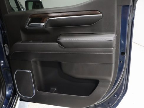 Used 2023 GMC Sierra 1500 SLT image 25