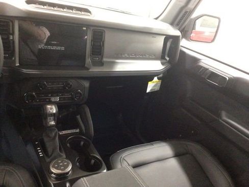 New 2025 Ford Bronco Badlands image 46