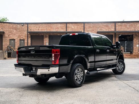 Used 2021 Ford F250 XLT w/ XLT Premium Package AWD/4WD image 2