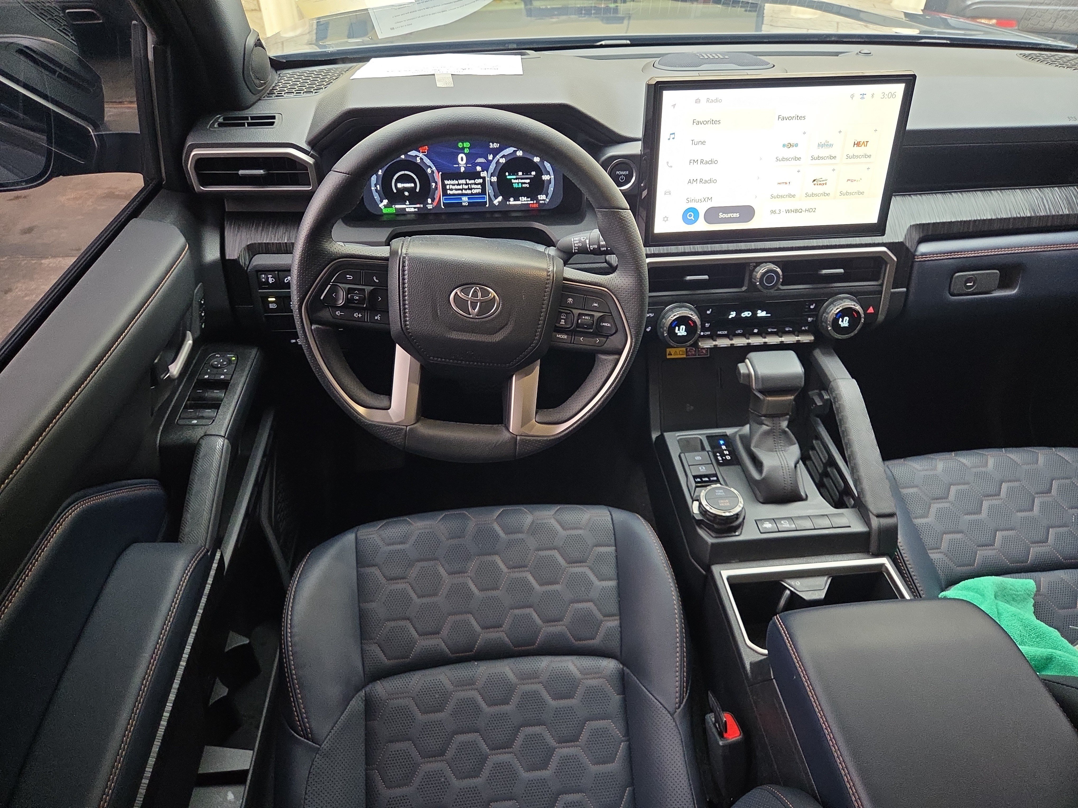 Used 2026 Toyota 4Runner Platinum AWD/4WD image 8