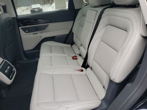 New 2026 Lincoln Nautilus Premier w/ Equipment Group 102A image 31