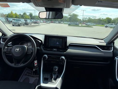 Used 2020 Toyota RAV4 LE w/ All Weather Liner Package AWD/4WD image 32