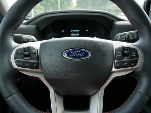 Used 2026 Ford Explorer Active w/ Active Comfort Package AWD/4WD image 25