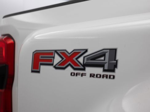 New 2026 Ford F450 Platinum w/ FX4 Off-Road Package image 21