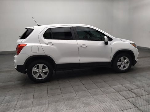 Used 2020 Chevrolet Trax LS w/ Tint and Cruise Package FWD image 10