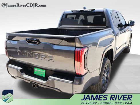 Used 2023 Toyota Tundra Platinum AWD/4WD image 5