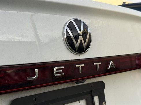 Certified 2025 Volkswagen Jetta S image 4