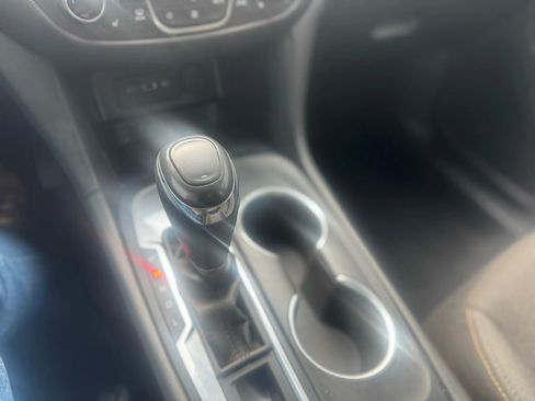 Used 2019 Chevrolet Equinox LT image 29