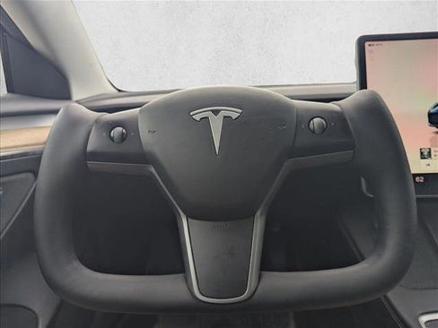 Used 2023 Tesla Model 3 Standard Range image 8