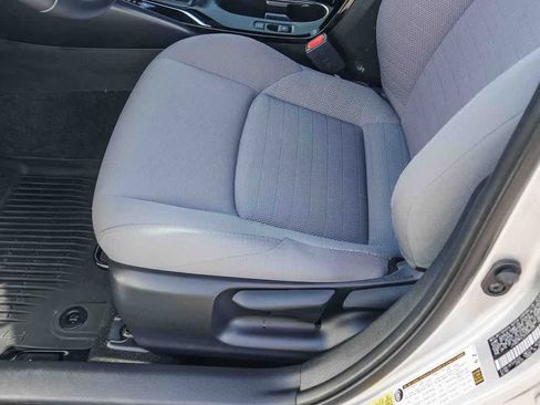 Used 2025 Toyota Corolla SE image 20