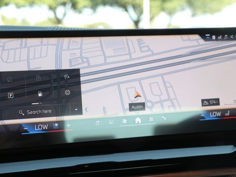 New 2026 BMW 550e xDrive image 22