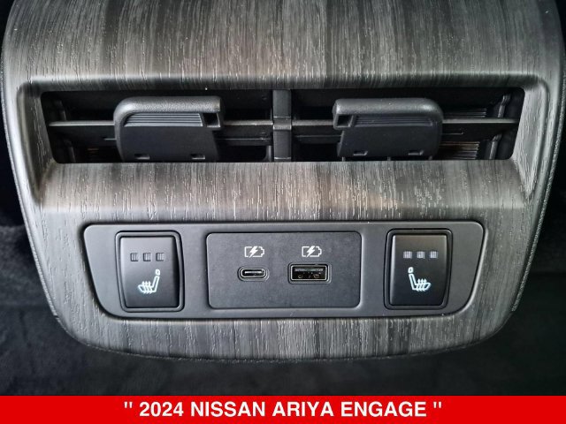 Used 2024 Nissan Ariya AWD image 30