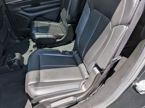 Used 2023 Jeep Grand Cherokee L Limited w/ Luxury Tech Group II AWD/4WD image 26
