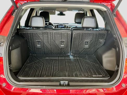 Used 2024 Chevrolet Equinox Premier image 27