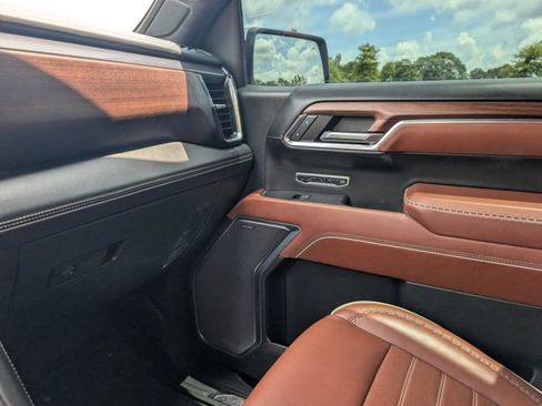 Used 2023 GMC Sierra 1500 Denali Ultimate AWD/4WD image 30