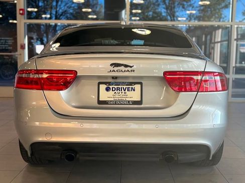 Used 2018 Jaguar XE R-Sport image 10