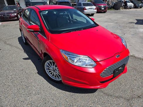 Used 2014 Ford Focus Electric Hatchback FWD image 4