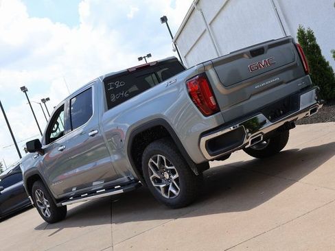 New 2026 GMC Sierra 1500 SLT w/ SLT Premium Plus Package AWD/4WD image 4