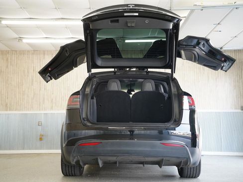 Used 2020 Tesla Model X Performance image 39