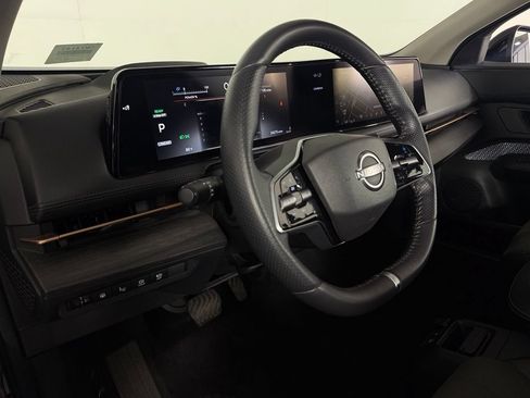 Used 2023 Nissan Ariya FWD image 13