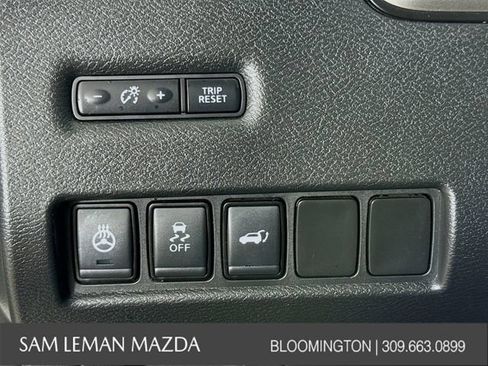 Used 2018 Nissan Murano Platinum w/ Cargo Package FWD image 9