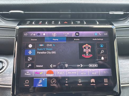 Used 2021 Jeep Grand Cherokee L Limited AWD/4WD image 18