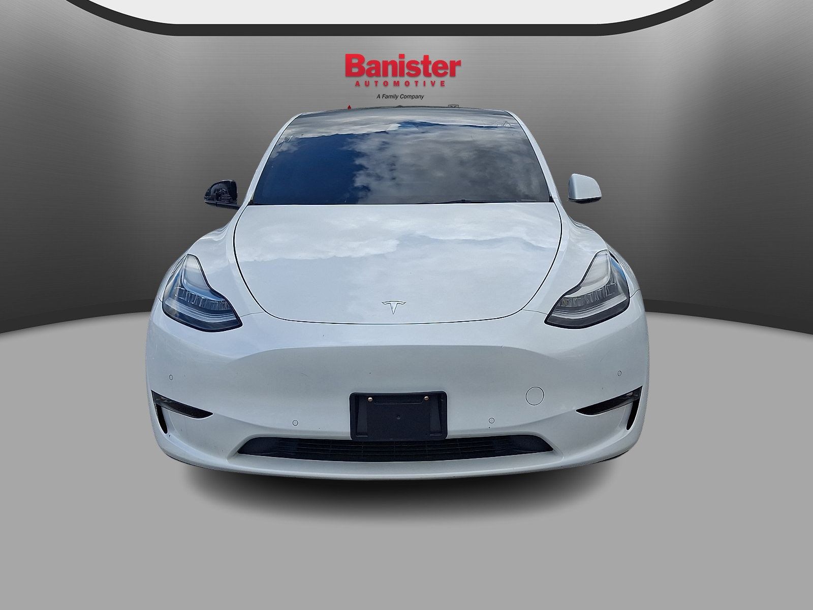 Used 2022 Tesla Model Y Long Range AWD/4WD image 2