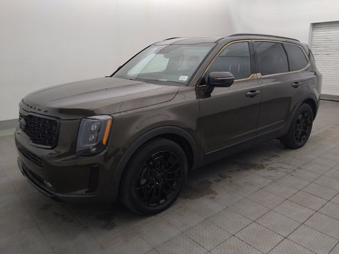 Used 2021 Kia Telluride SX w/ SX Prestige Package AWD/4WD image 2