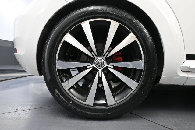 Used 2012 Volkswagen Beetle 2.0T FWD image 10