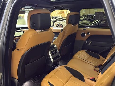 Used 2019 Land Rover Range Rover Sport Supercharged AWD/4WD image 30
