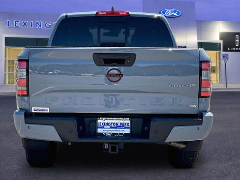 Used 2023 Nissan Frontier PRO-4X w/ Pro Convenience Package AWD/4WD image 6