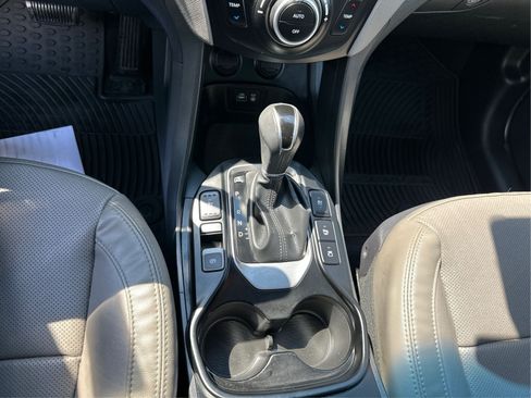 Used 2018 Hyundai Santa Fe Sport 2.0T AWD/4WD image 17