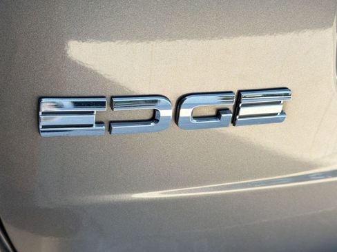 Used 2014 Ford Edge Limited w/ Driver Entry Package FWD image 30