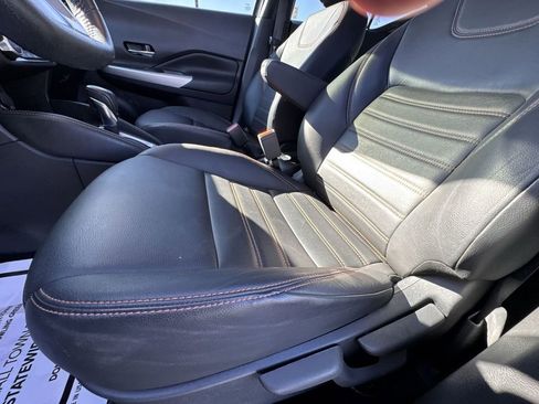 Used 2020 Nissan Kicks SR w/ SR Premium Package image 12