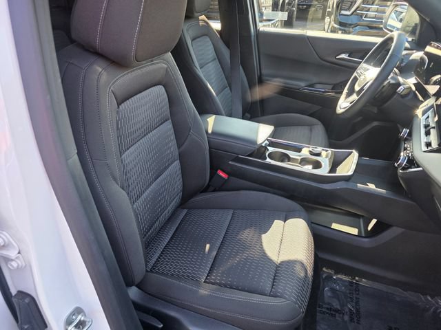 Used 2026 Chevrolet Equinox LT w/ LPO, Floor Liner Package AWD/4WD image 11