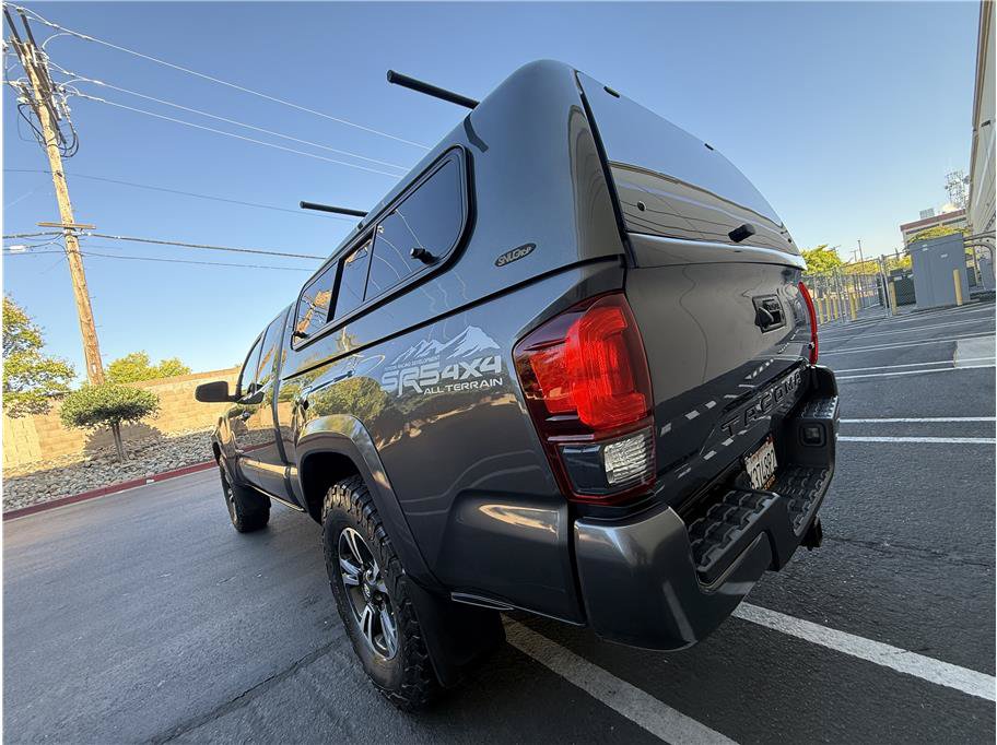 Used 2019 Toyota Tacoma TRD Sport AWD/4WD image 24