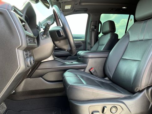 Used 2022 Chevrolet Tahoe RST AWD/4WD image 8