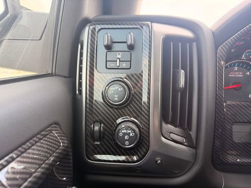 Used 2018 Chevrolet Silverado 1500 LT w/ All Star Edition AWD/4WD image 21
