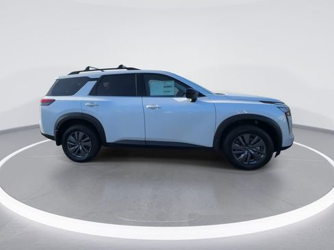 New 2026 Nissan Pathfinder SV image 9