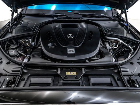 New 2026 Mercedes-Benz Maybach S 680 4MATIC image 11