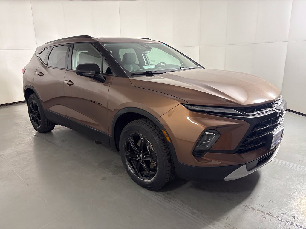 Certified 2024 Chevrolet Blazer LT w/ Convenience Package FWD image 2